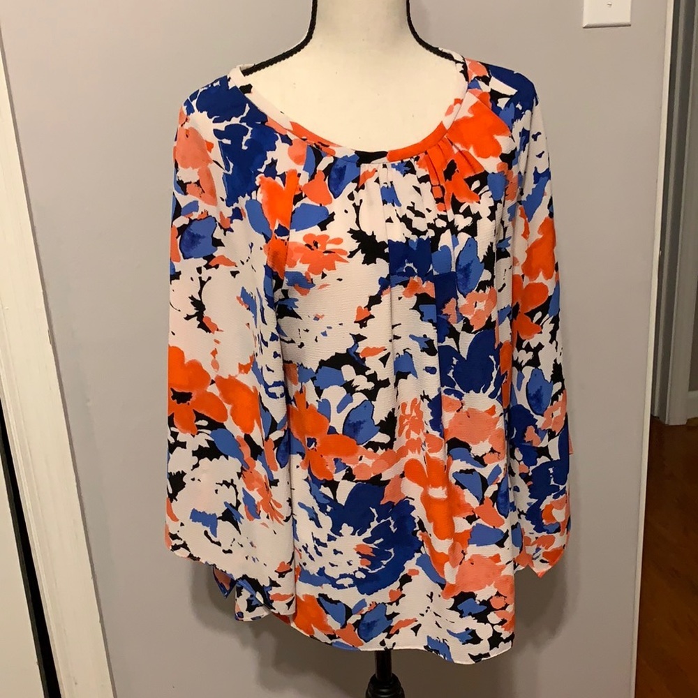 NWOT Oversized Vince Camuto Top